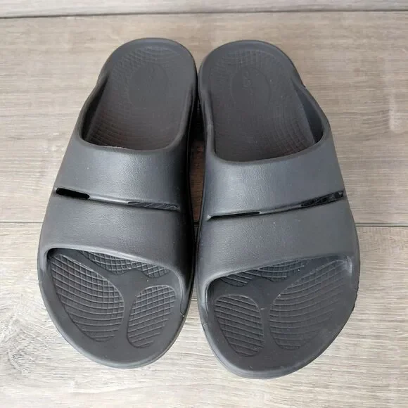 OOFOS OOahh Slides Unisex M5 W7 Black Slip On Orthopedic Recovery Comfort Sandal - Picture 3 of 9